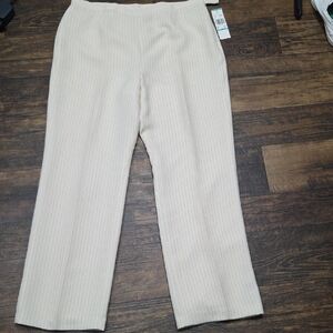 Evan Picone Cream Straight Leg Pants